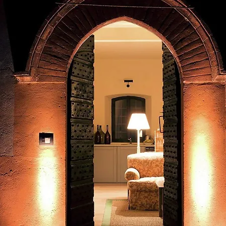Heritage In With Swimming Pool