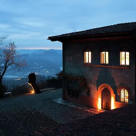 Ferienhaus Heritage In With Swimming Pool Gabiano